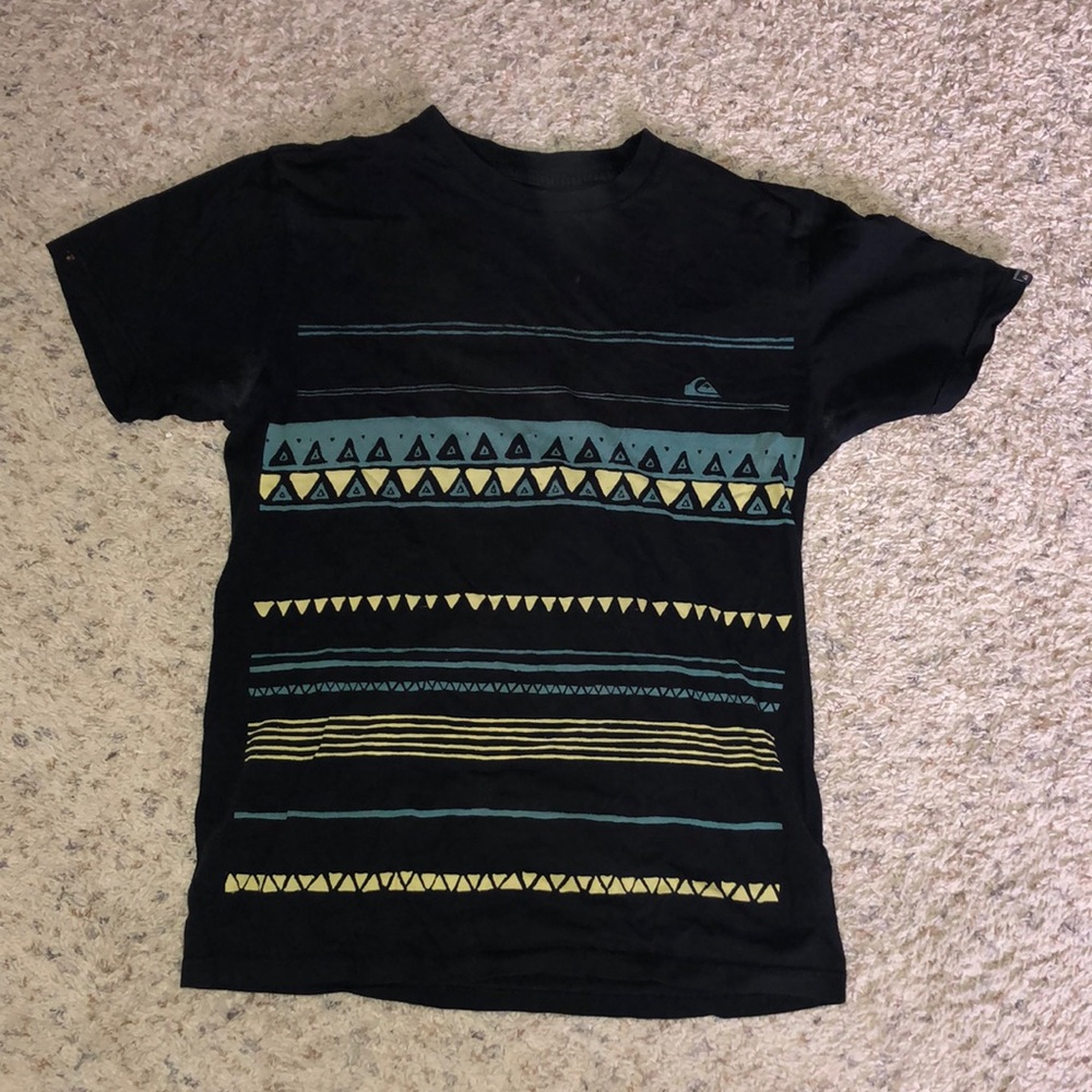 QUIKSILVER T SHIRT FUN DESIGN